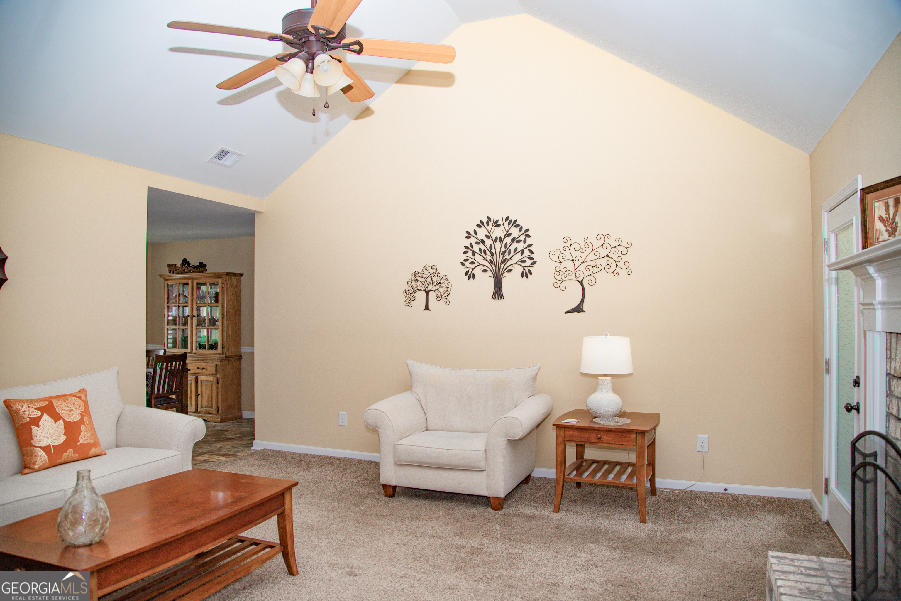 149 Bridle Path Griffin, GA 30224 - Photo 14 of 47 a living room with furniture