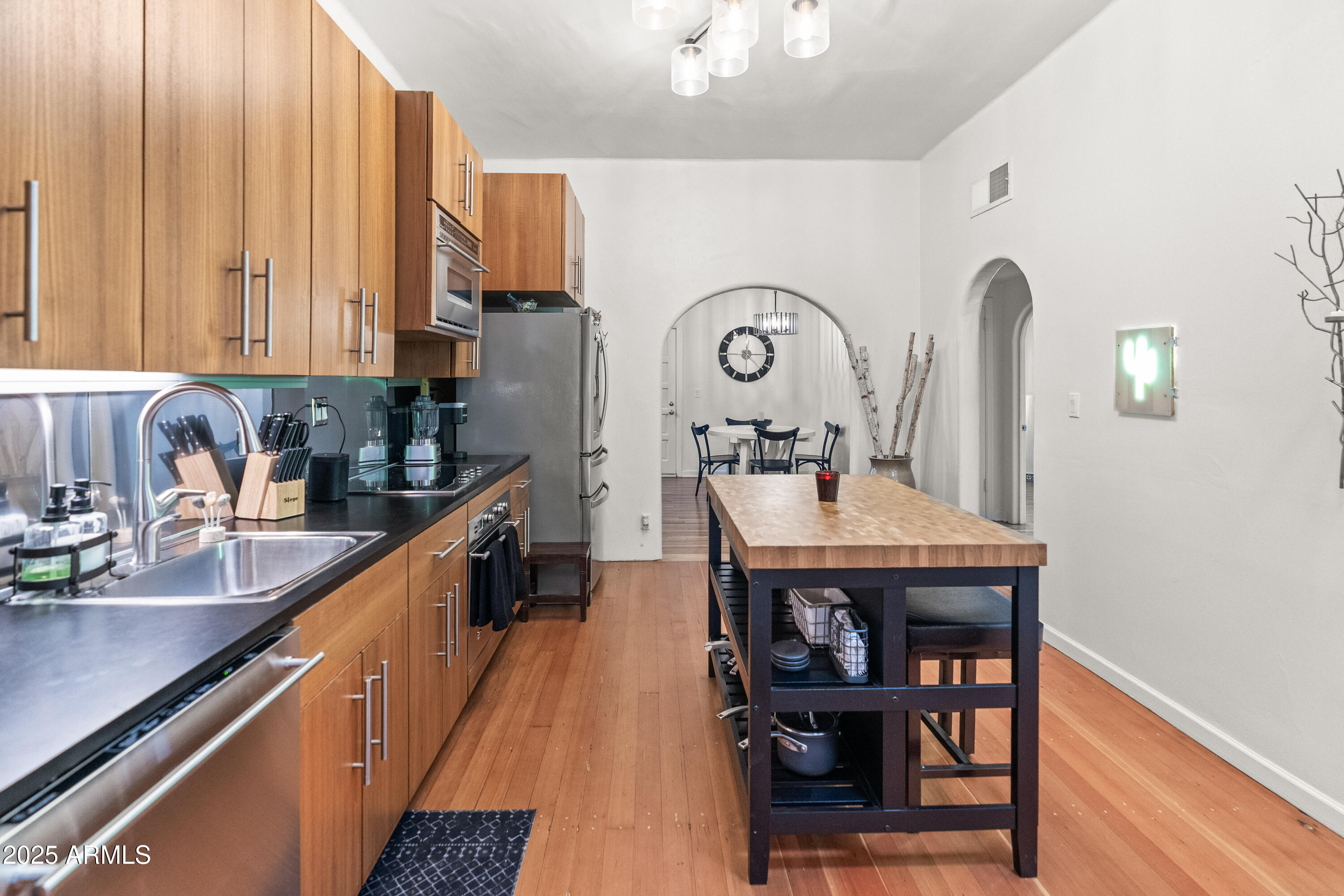 4540 North 44th Street, Unit 2 Phoenix, AZ 85018 - Photo 10 of 24 4540 N 44th St Unit 2-11