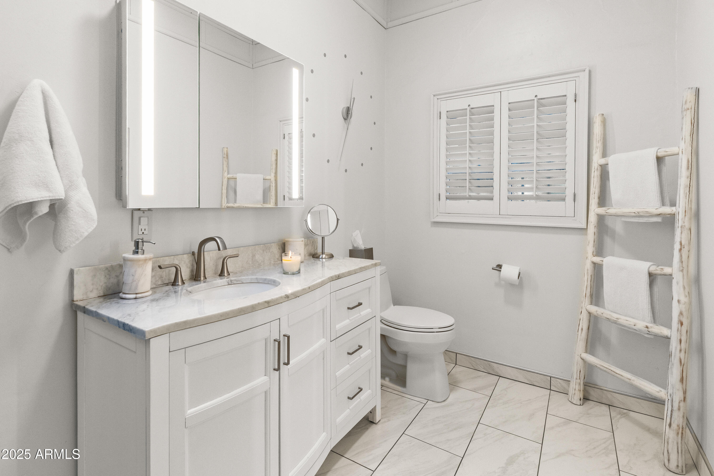 4540 North 44th Street, Unit 2 Phoenix, AZ 85018 - Photo 15 of 24 4540 N 44th St Unit 2-21