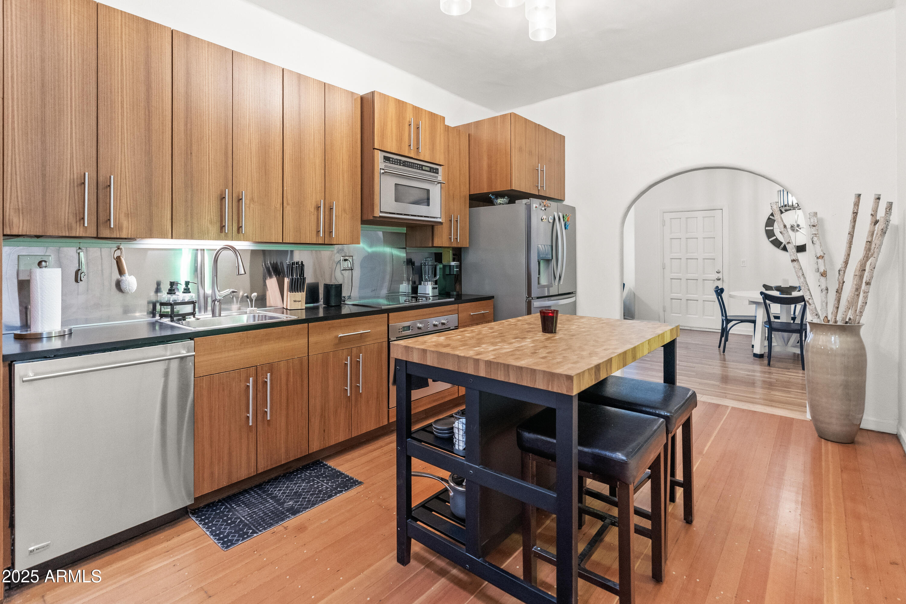 4540 North 44th Street, Unit 2 Phoenix, AZ 85018 - Photo 9 of 24 4540 N 44th St Unit 2-10