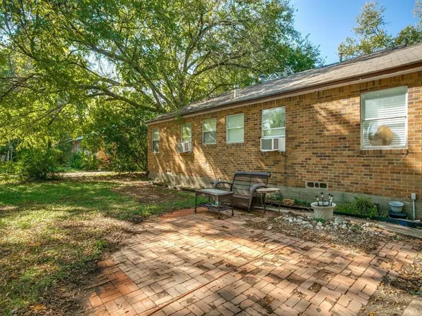 $1,175 | 1018 Denton Street, Denton, TX 76201