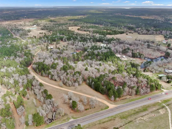 $274,900 | 190 Hwy Point, Point Blank, TX 77364