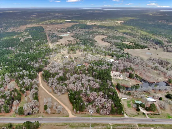 $274,900 | 190 Hwy Point, Point Blank, TX 77364