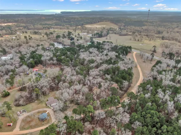 $274,900 | 190 Hwy Point, Point Blank, TX 77364