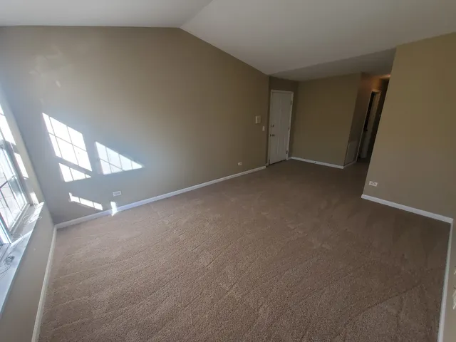 $192,500 | 1037 North Village Drive, Unit 3, Round Lake Beach, IL 60073