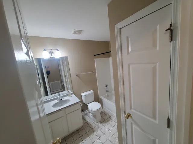 $192,500 | 1037 North Village Drive, Unit 3, Round Lake Beach, IL 60073