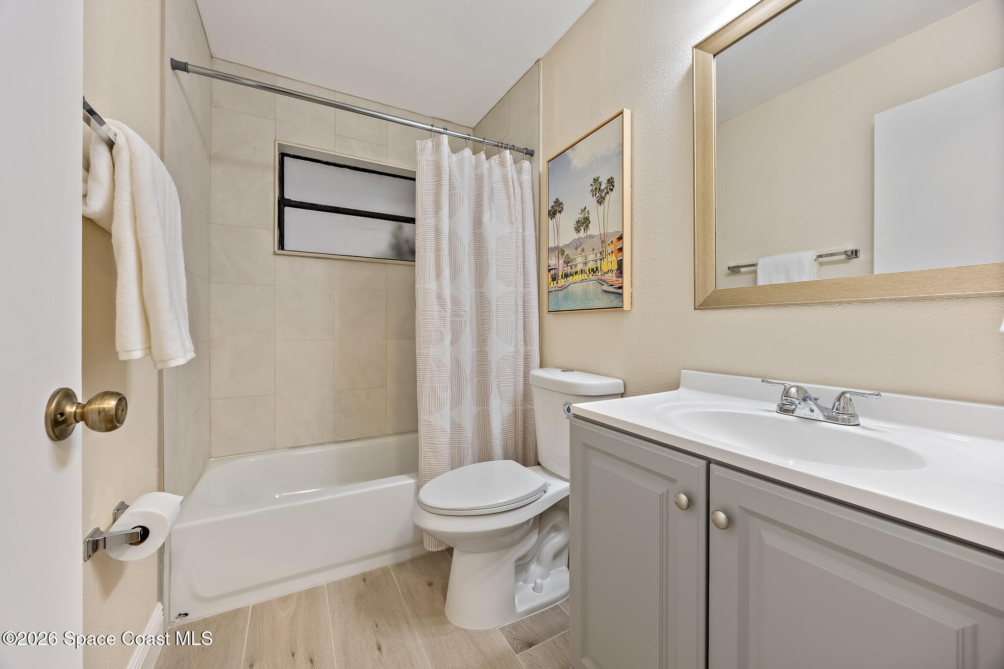 180 Concha Drive Sebastian, FL 32958 - Photo 17 of 32 a bathroom with a sink toilet and shower