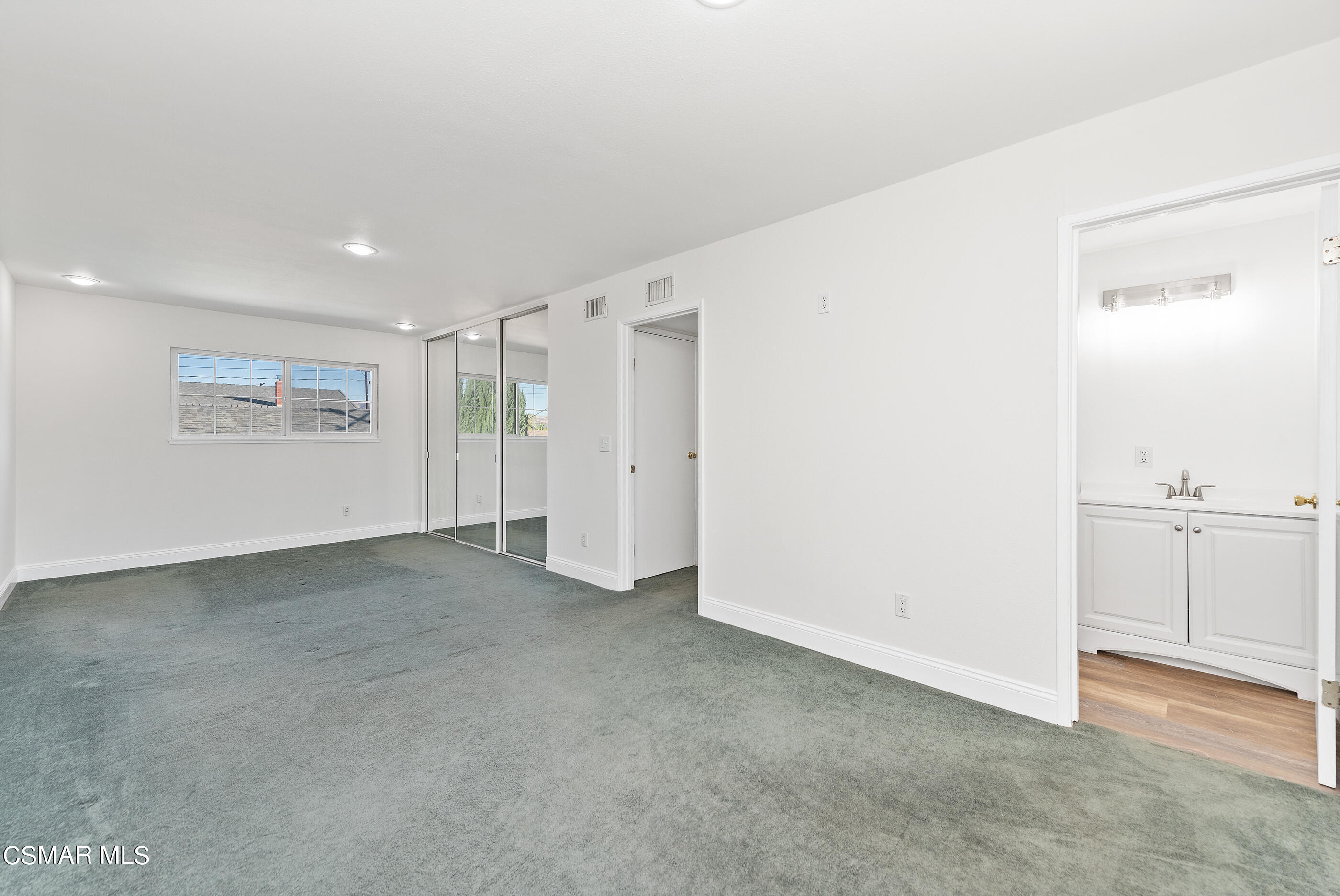 2181 Rhoda Street Simi Valley, CA 93065 - Photo 19 of 36 a view of an empty room
