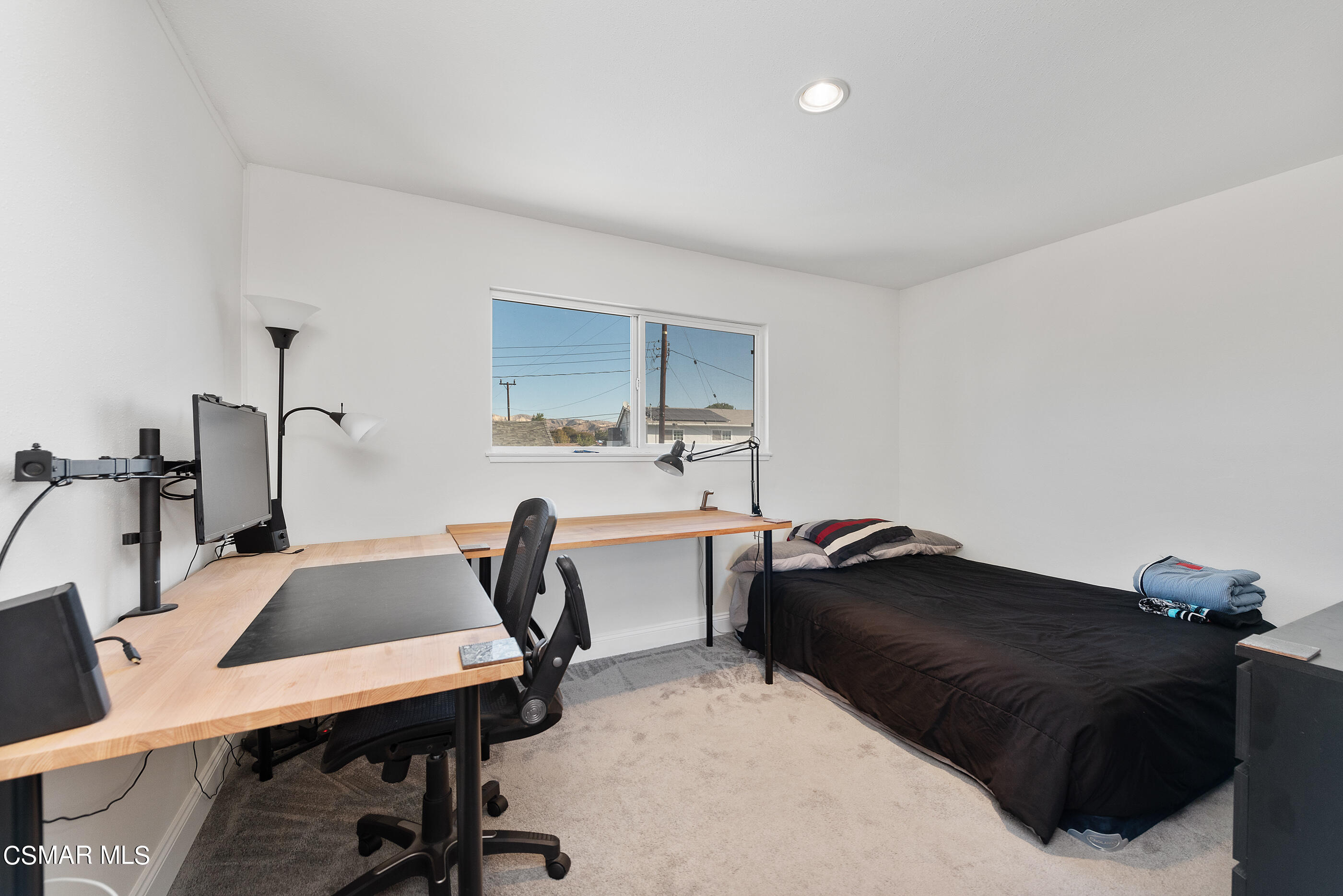 2181 Rhoda Street Simi Valley, CA 93065 - Photo 21 of 36 a workspace with furniture and window
