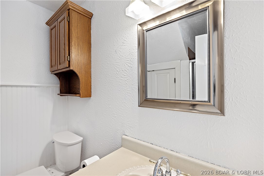 20569 Echo Valley Road Rocky Mount, MO 65072 - Photo 13 of 43 Lower-Level Bathroom