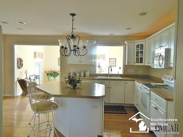 55 West Erie Road Temperance, MI 48182 - Photo 33 of 45 21362535-32.JPG