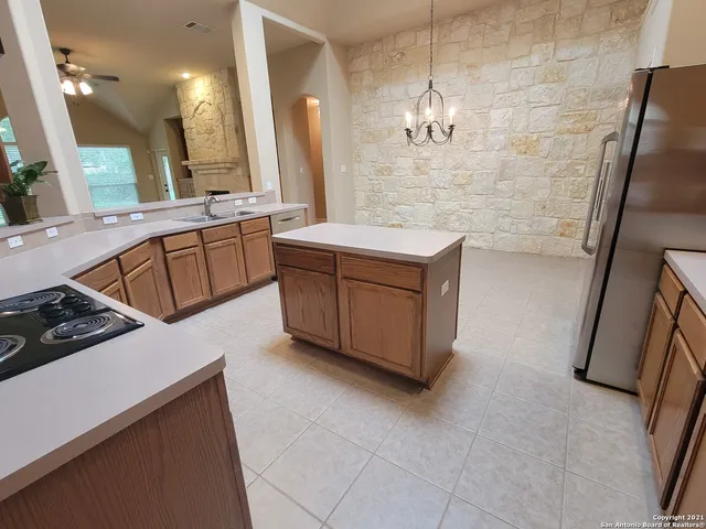 $2,850 | 2524 Melville Lane, Schertz, TX 78154