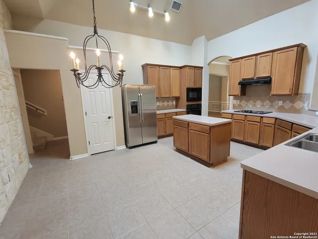 $2,850 | 2524 Melville Lane, Schertz, TX 78154