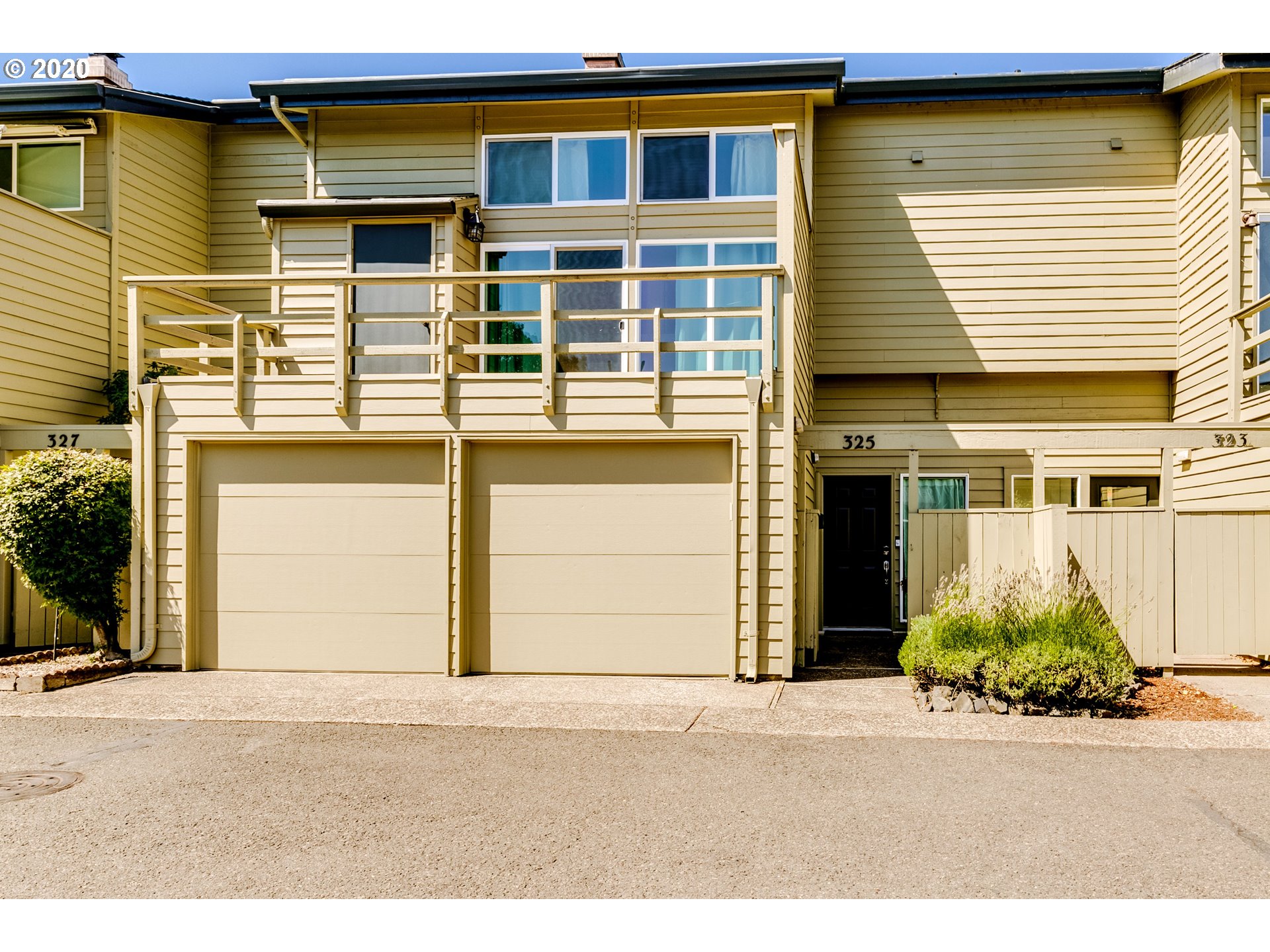 325 Country Club Road Eugene, OR 97401 - Photo 1 of 31 Gallery Image 1