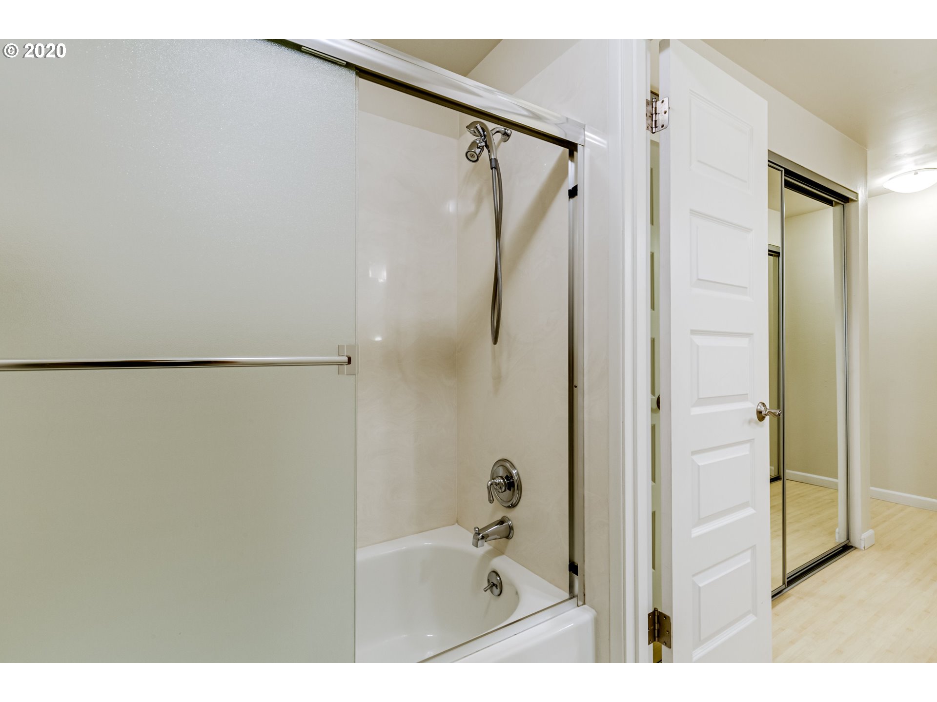 325 Country Club Road Eugene, OR 97401 - Photo 24 of 31 Gallery Image 24
