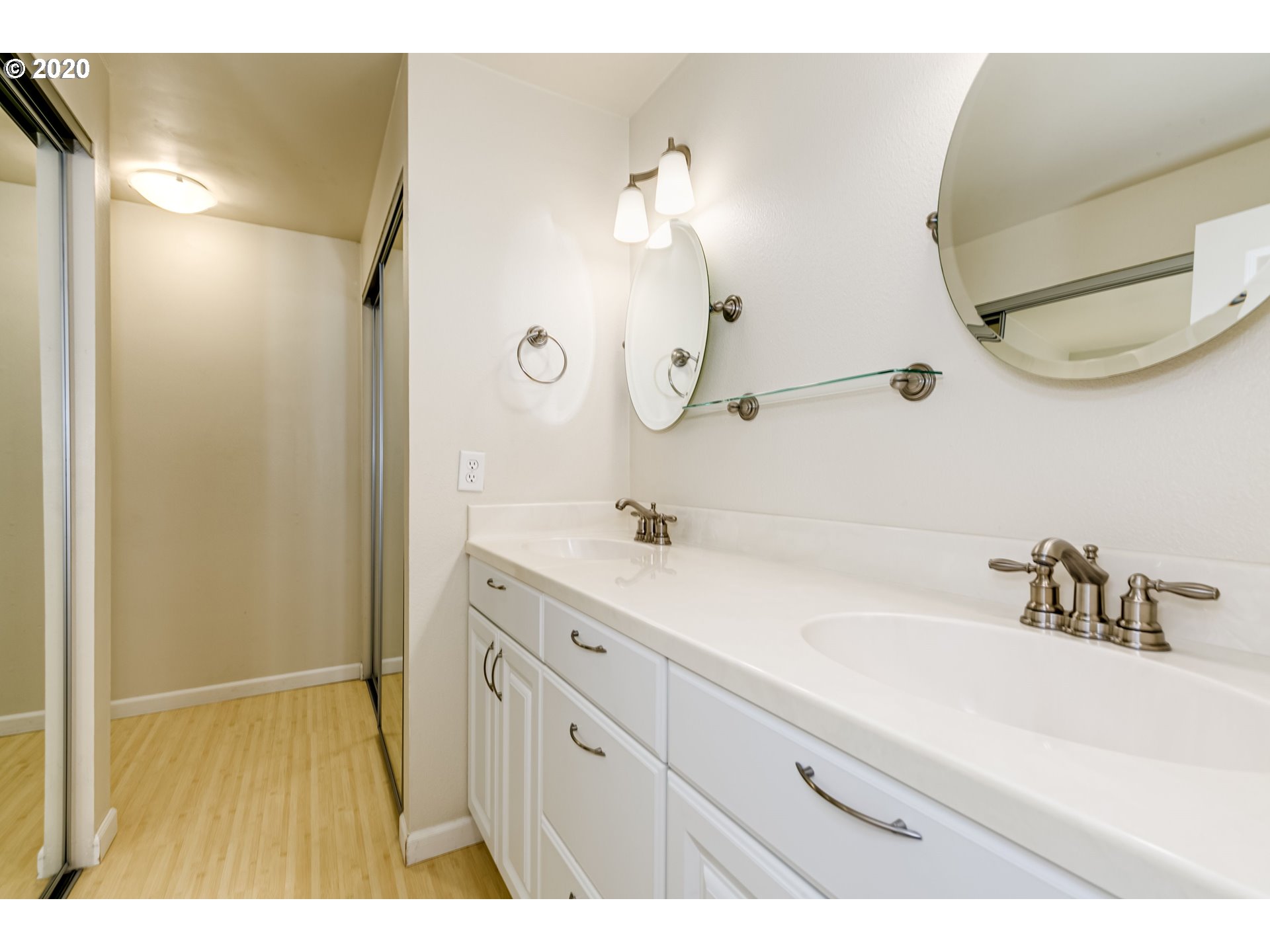 325 Country Club Road Eugene, OR 97401 - Photo 25 of 31 Gallery Image 25