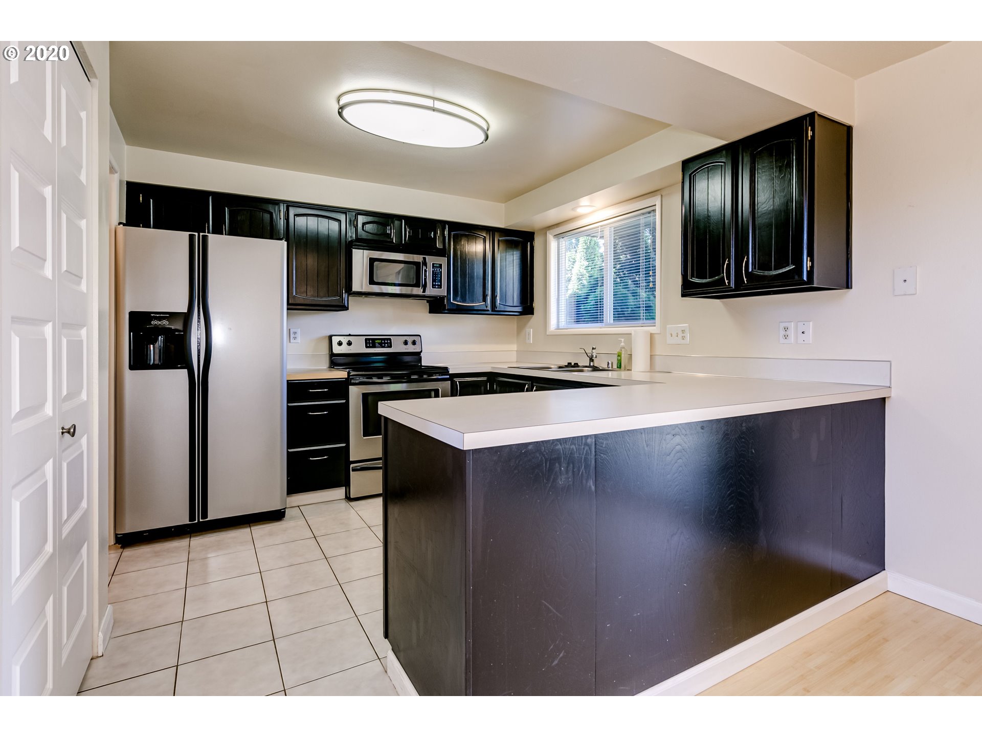 325 Country Club Road Eugene, OR 97401 - Photo 10 of 31 Gallery Image 10