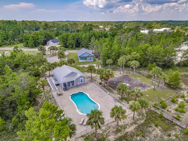 $340,000 | 1673 Landing Street, Carrabelle, FL 32322