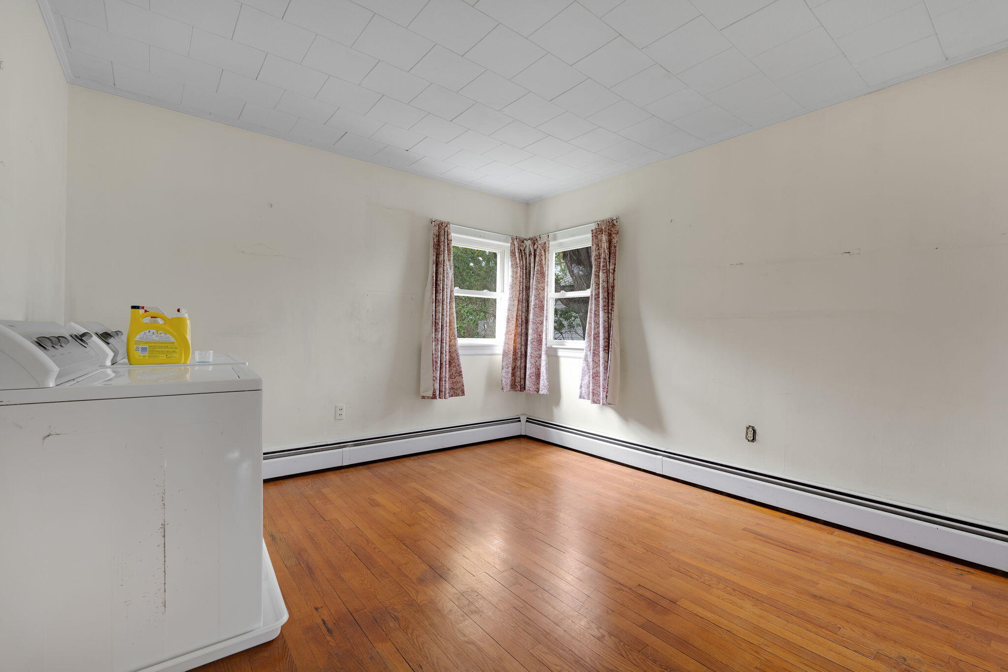 26 Maple Street East Millinocket, ME 04430 - Photo 11 of 45 32-web-or-mls-26-maple-st