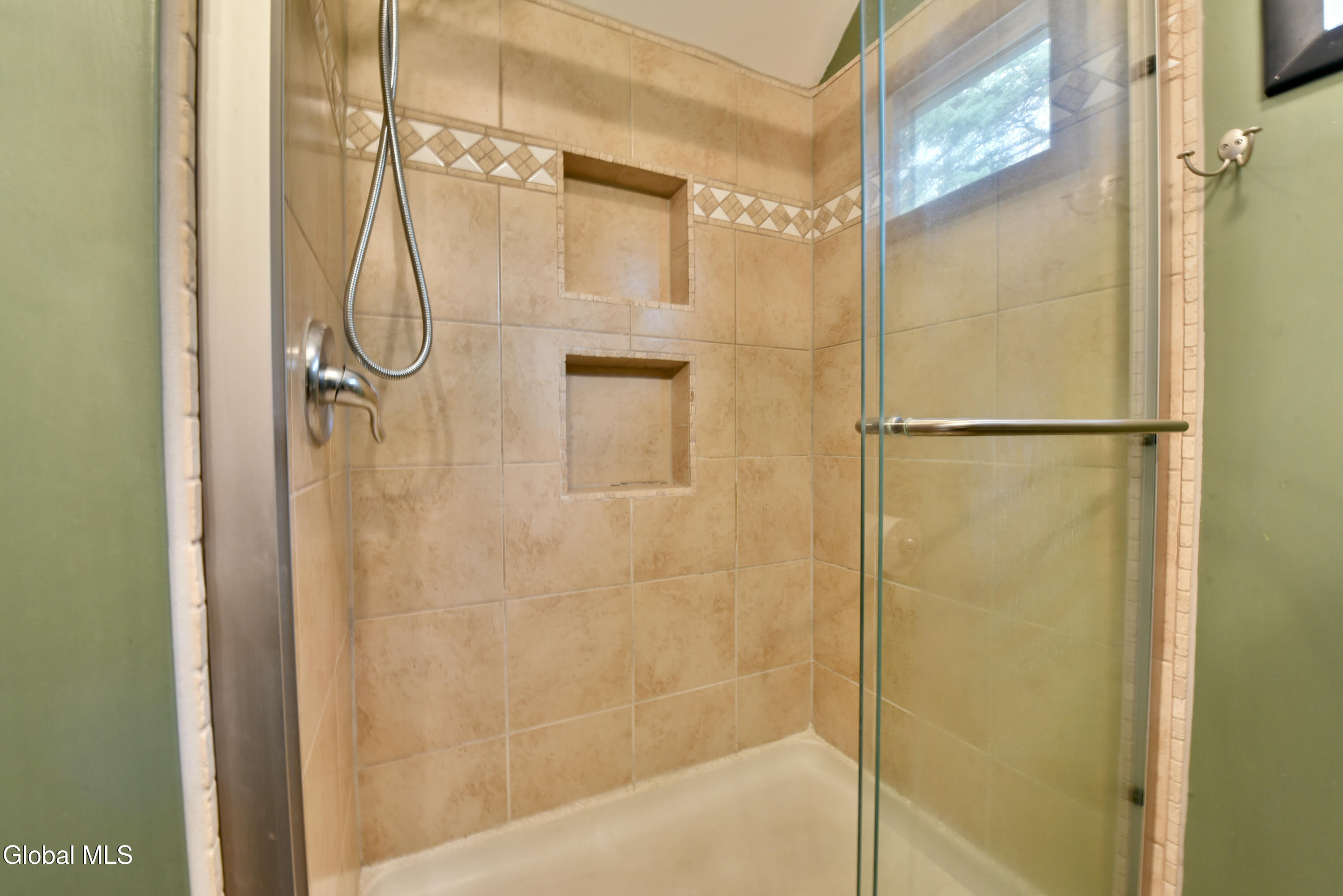87 Lasher Road Bethlehem, NY 12158 - Photo 29 of 52 32