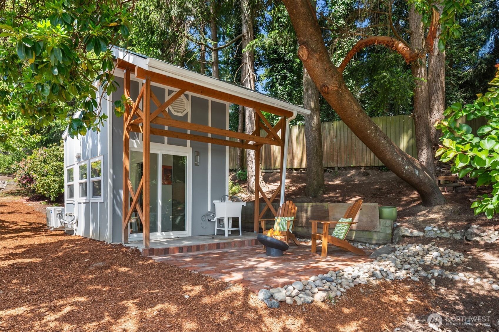 18025 70th Place West Edmonds, WA 98026 - Photo 32 of 40