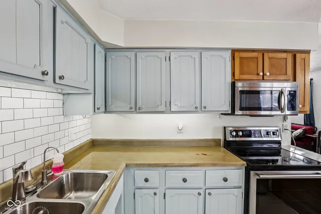 $275,000 | 5127 North 500 West, Fairland, IN 46126