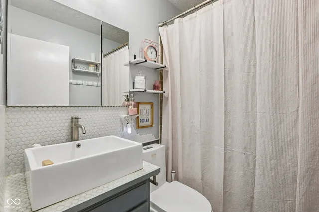 $275,000 | 5127 North 500 West, Fairland, IN 46126