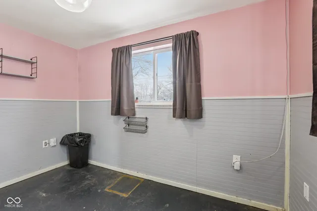 $275,000 | 5127 North 500 West, Fairland, IN 46126