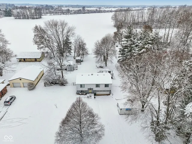 $275,000 | 5127 North 500 West, Fairland, IN 46126