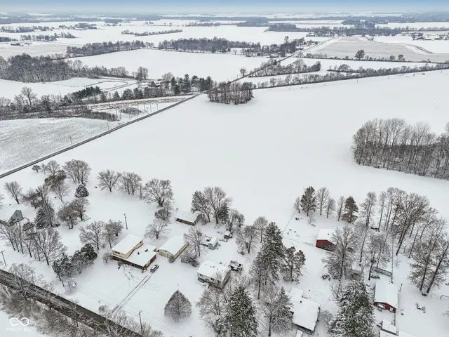 $275,000 | 5127 North 500 West, Fairland, IN 46126