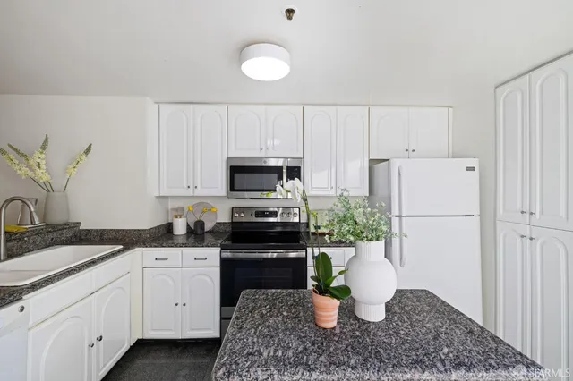 $660,000 | 601 Van Ness Avenue, Unit 39, San Francisco, CA 94102