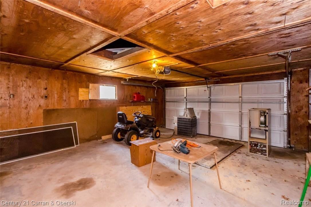45051 Harris Road Belleville, MI 48111 - Photo 12 of 20 27-3.jpg