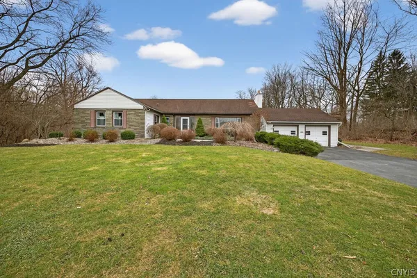 $400,000 | 3602 Howlett Hill Road, Onondaga, NY 13031