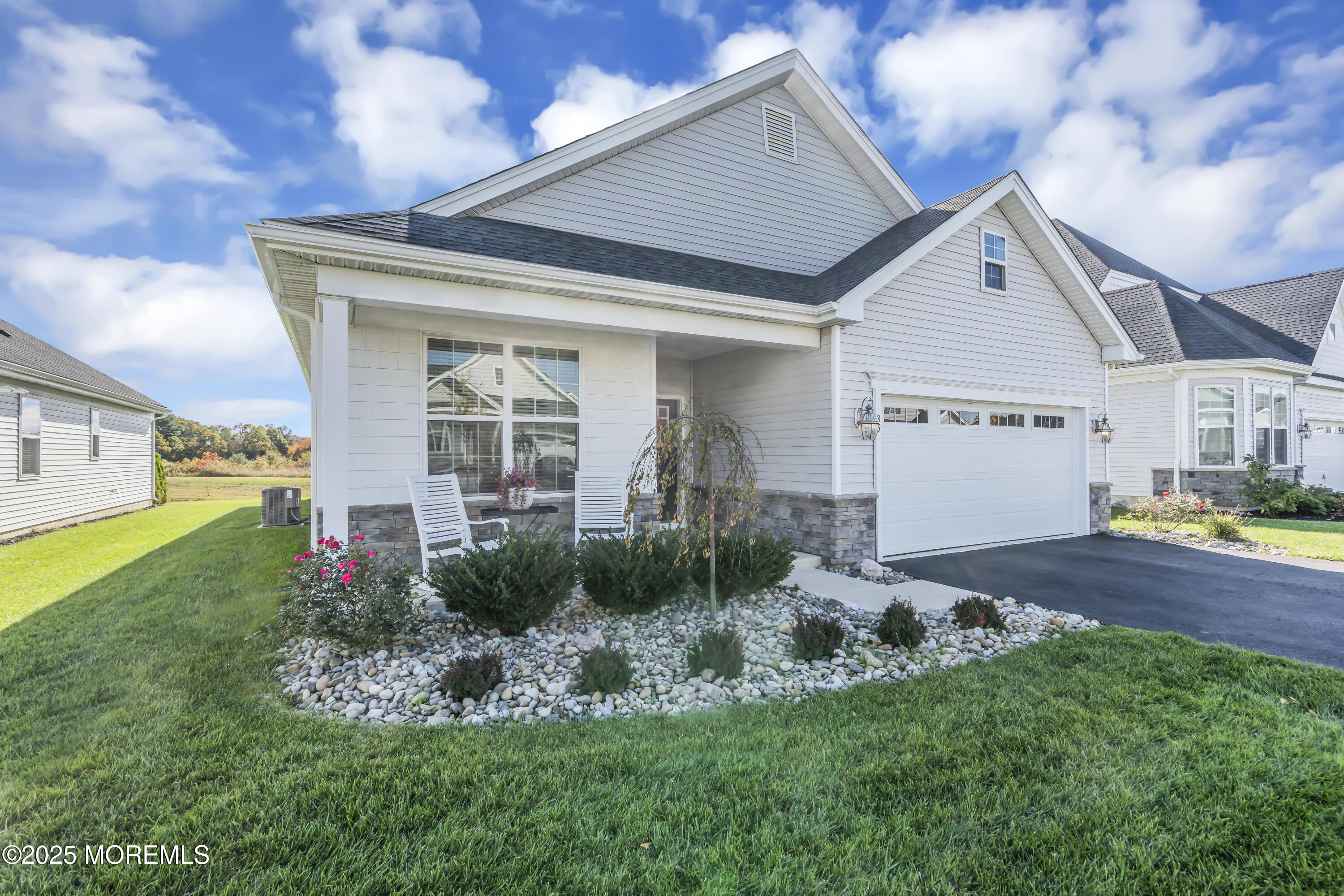 35 Saratoga Road New Egypt, NJ 08533 - Photo 38 of 41 a front view of a house with garden