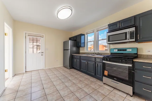 $249,900 | 644 South McAlister Avenue, Waukegan, IL 60085