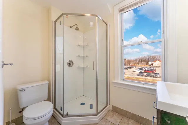 $249,900 | 644 South McAlister Avenue, Waukegan, IL 60085