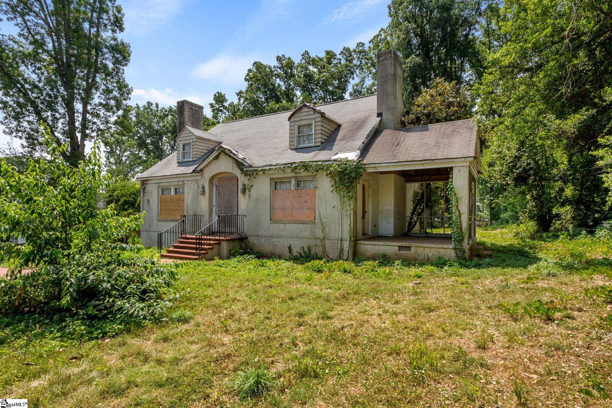 220 Riverside Drive Greenville, SC 29605 - Photo 7 of 19 Gallery Image 7