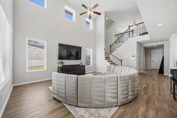 $3,100 | 488 Westlake Landing, Conroe, TX 77304