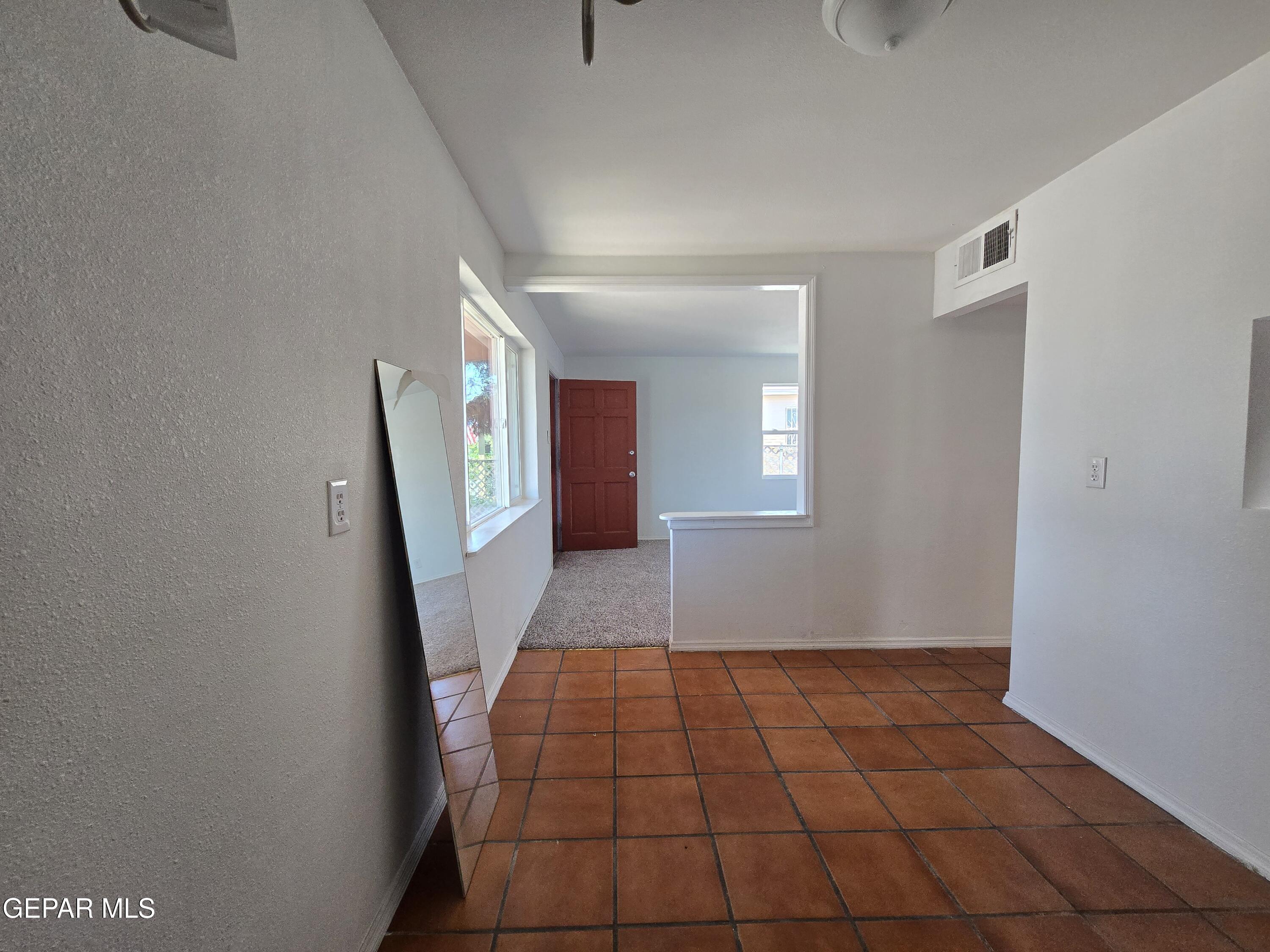 226 Coronado Road El Paso, TX 79915 - Photo 6 of 22 a view of an entryway