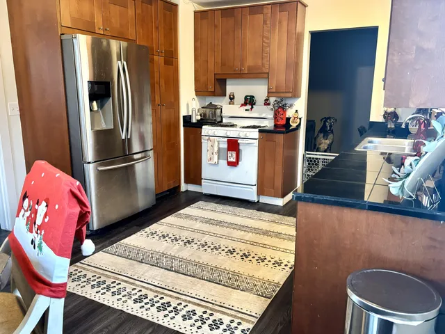 $198,500 | 1704 East Meyers Avenue, Hazel Park, MI 48030