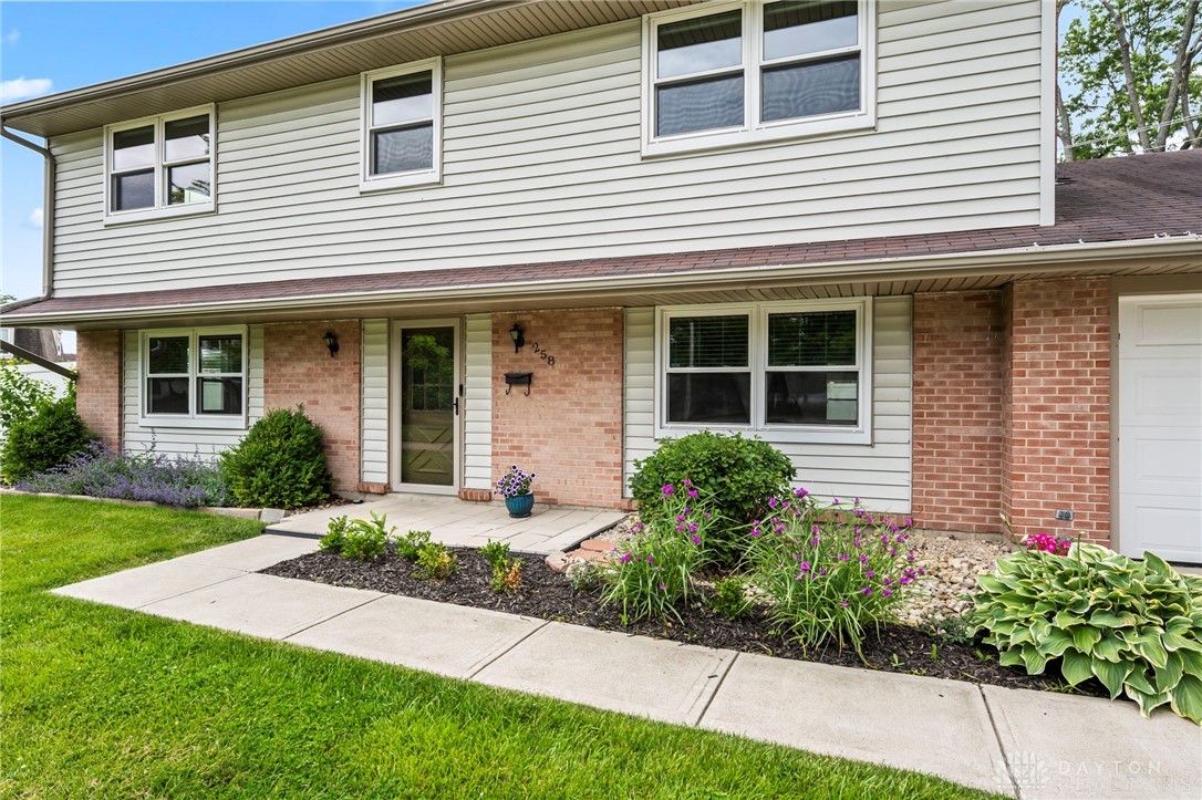 258 Tetbury Road Troy, OH 45373 - Photo 3 of 55