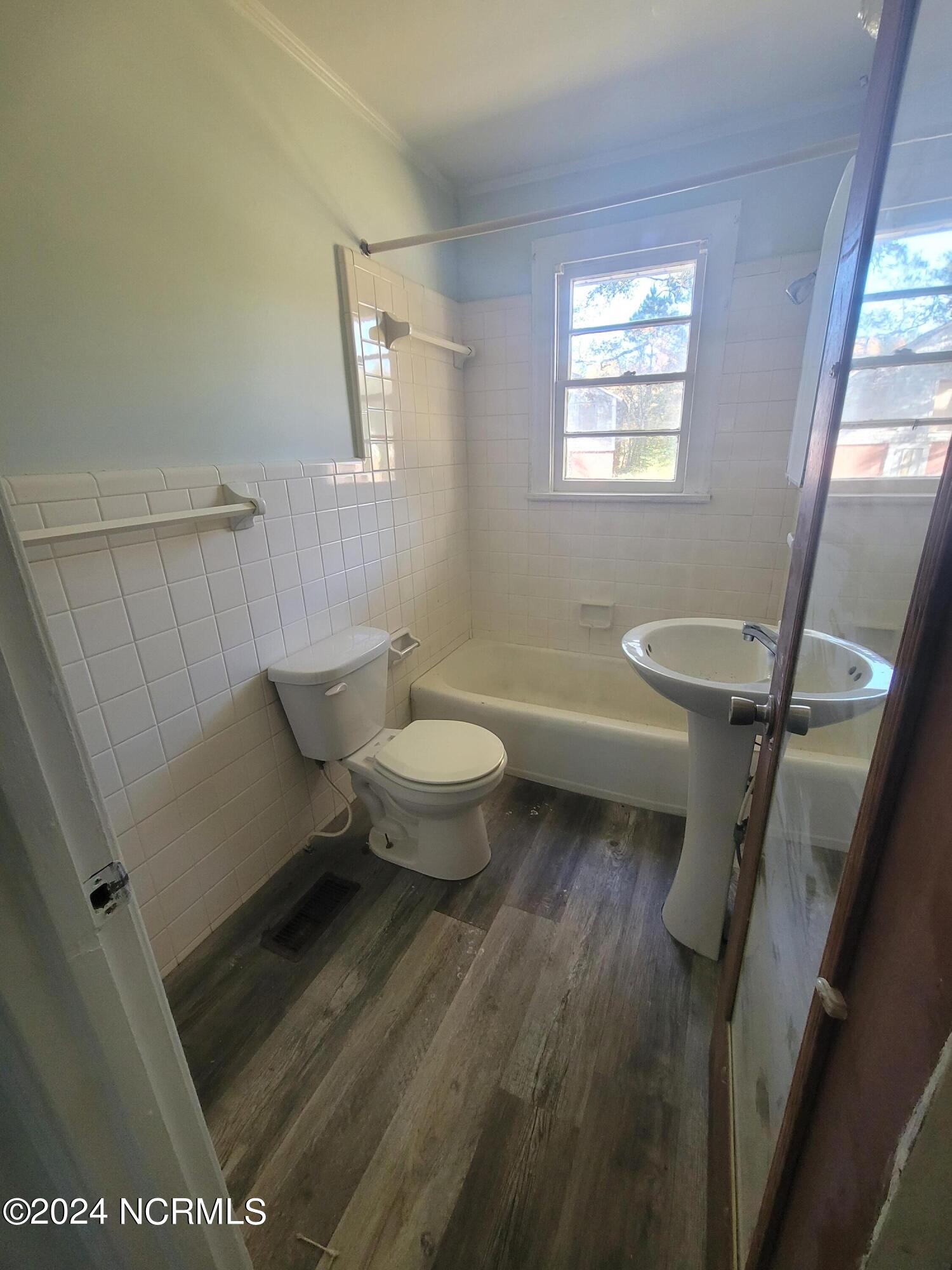 2204 Lovick Road Kinston, NC 28501 - Photo 9 of 19 20231113_100730
