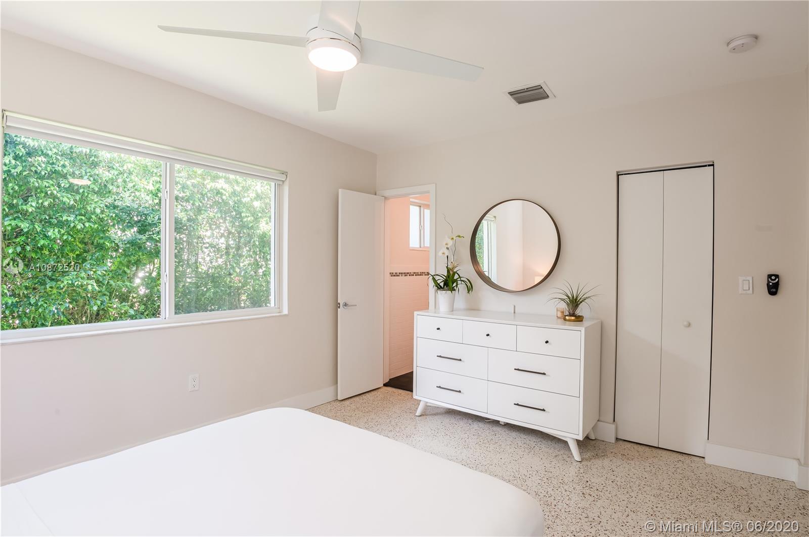 5710 South Le Jeune Road Coral Gables, FL 33146 - Photo 15 of 22