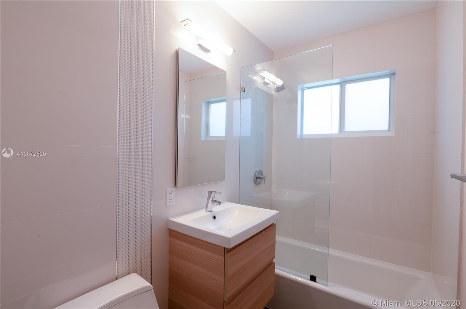 5710 South Le Jeune Road Coral Gables, FL 33146 - Photo 17 of 22