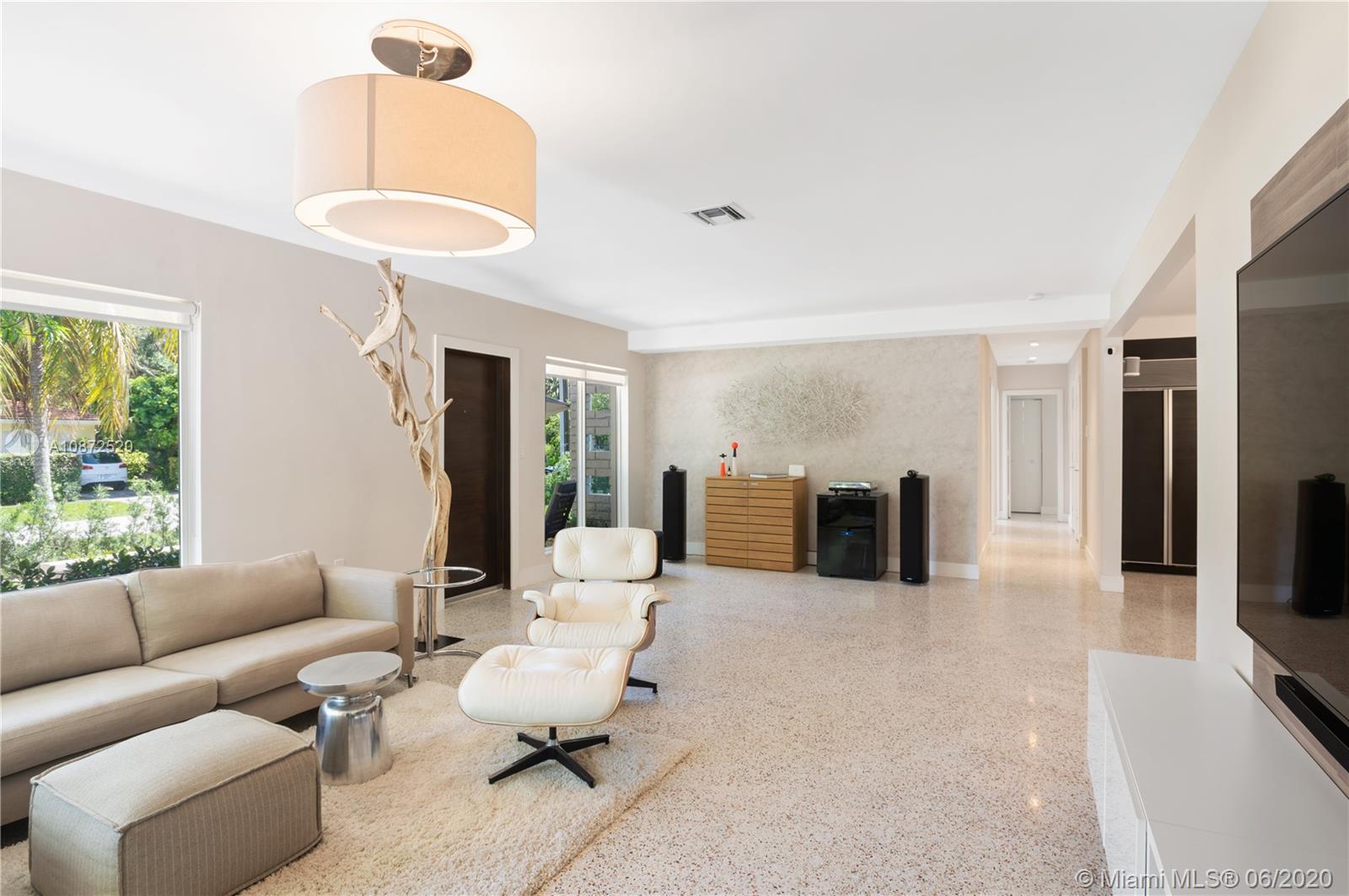 5710 South Le Jeune Road Coral Gables, FL 33146 - Photo 6 of 22