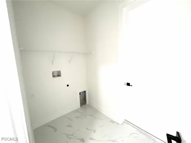 $2,100 | 1901 East 13th Street, Lehigh Acres, FL 33972