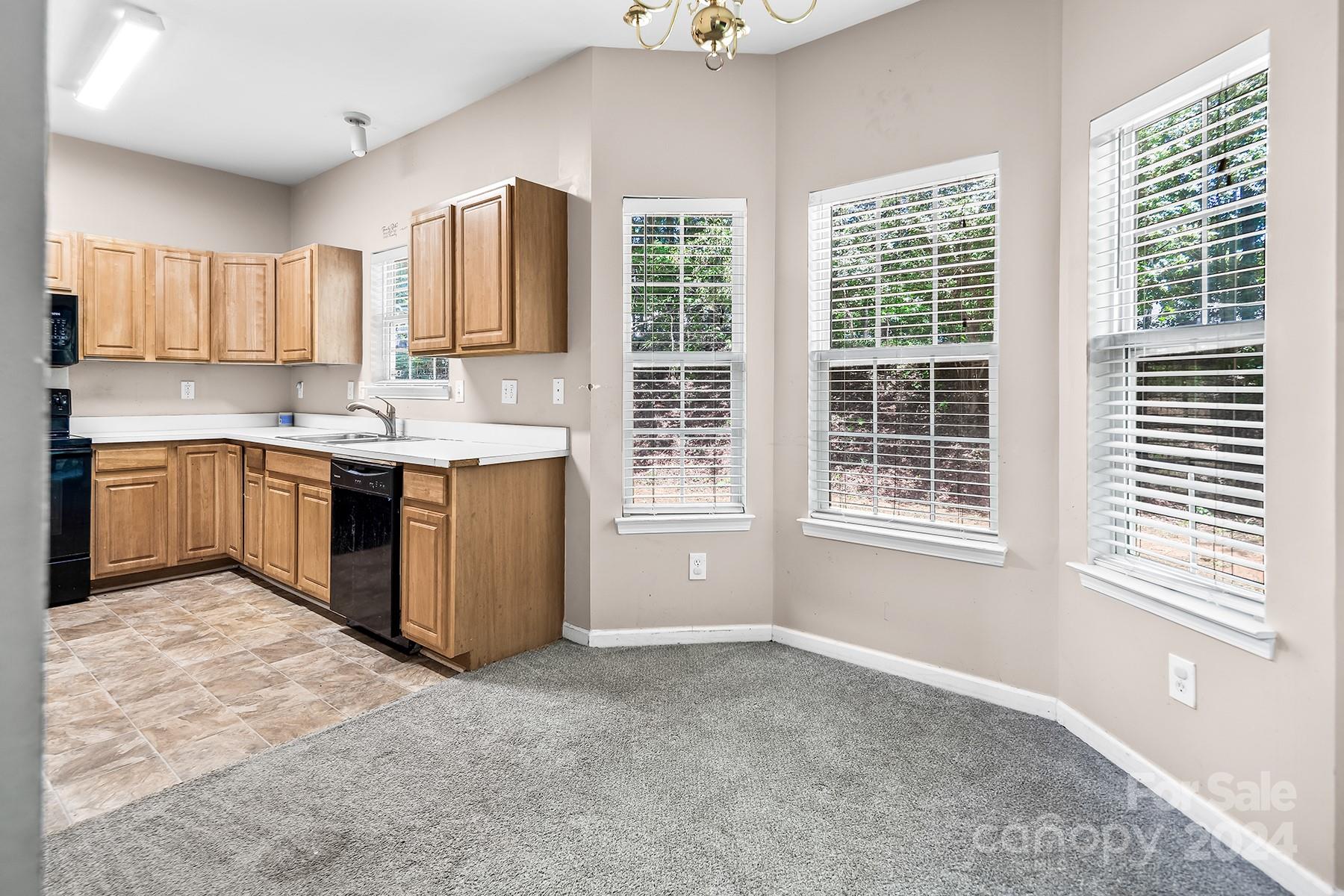 8214 Pozzi Road, Unit 14 Charlotte, NC 28216 - Photo 14 of 27 Gallery Image 14