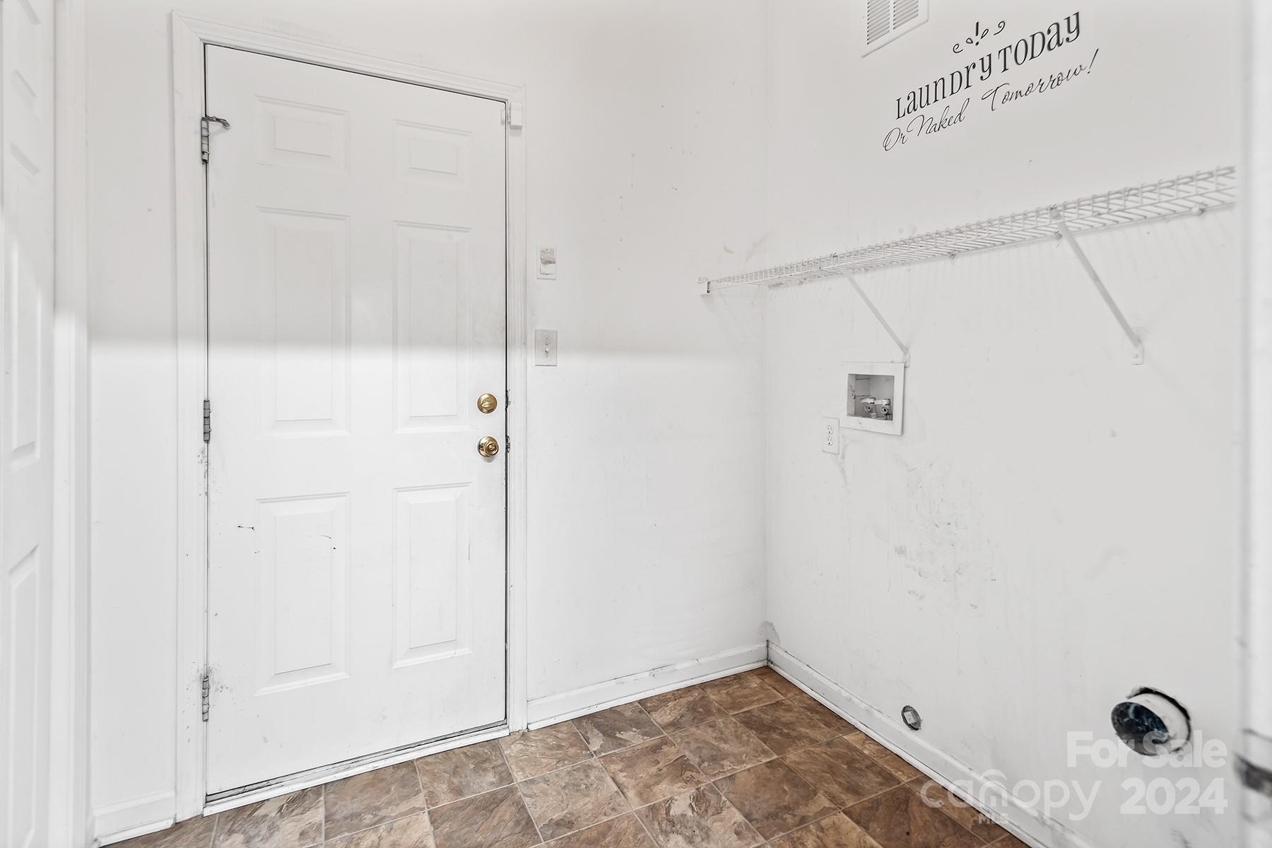 8214 Pozzi Road, Unit 14 Charlotte, NC 28216 - Photo 16 of 27 Gallery Image 16