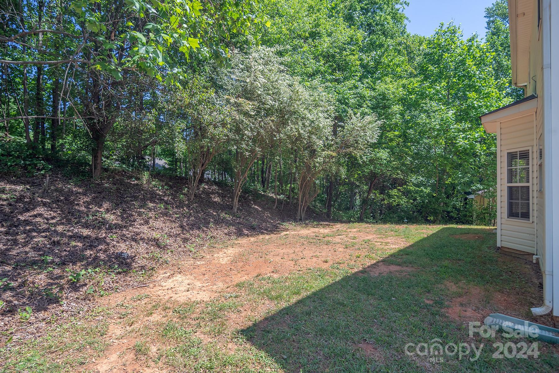 8214 Pozzi Road, Unit 14 Charlotte, NC 28216 - Photo 3 of 27 Gallery Image 3