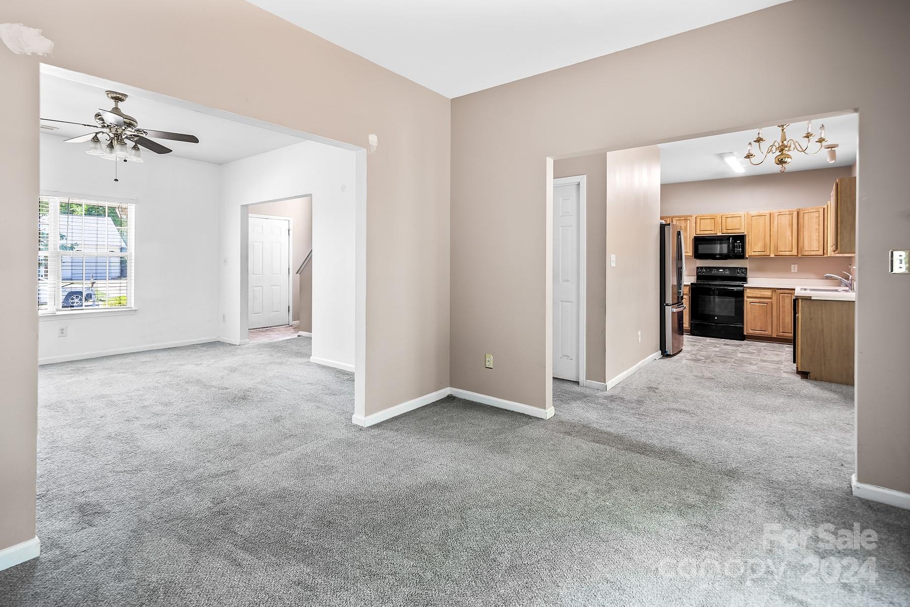 8214 Pozzi Road, Unit 14 Charlotte, NC 28216 - Photo 5 of 27 Gallery Image 5